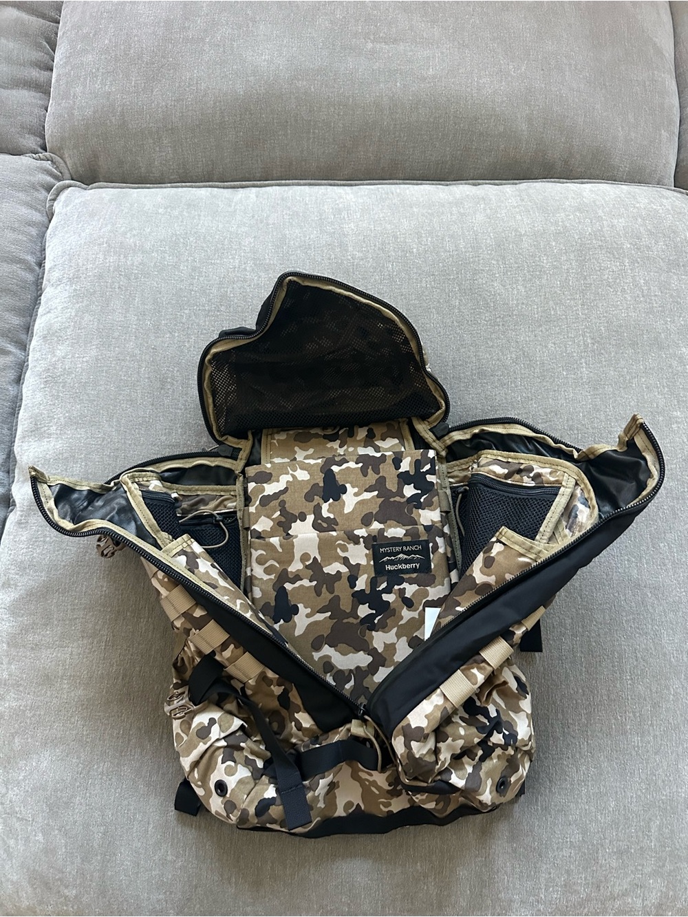 Huckberry X Mystery Ranch | 2 Day Assault Pack | 27L - Picture 3 of 5